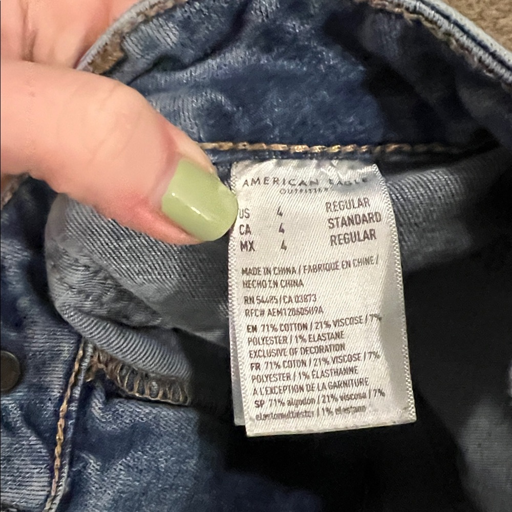 Women's Blue Jeans - American Eagle - Picture 4 of 6